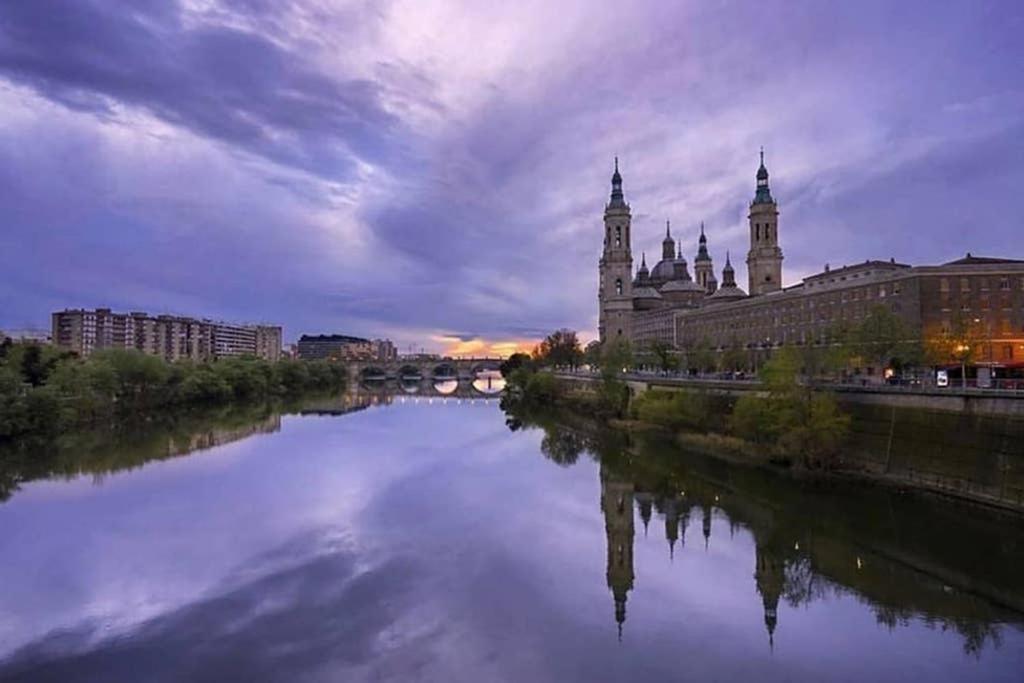 Loft Mon Apartment Zaragoza Bagian luar foto