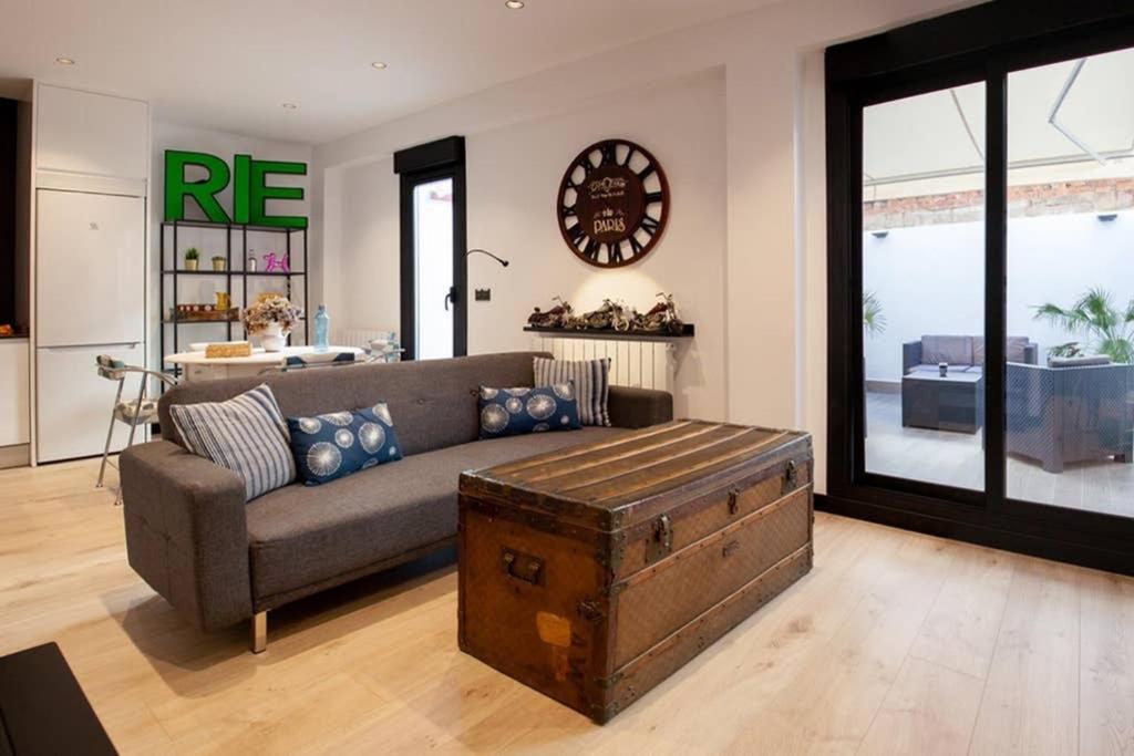 Loft Mon Apartment Zaragoza Bagian luar foto